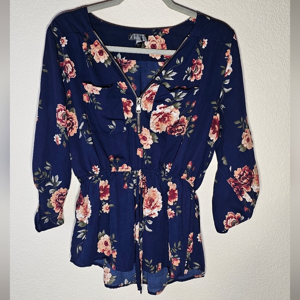 J for Justice Women's Floral Snitched Waist Blouse Zipper V-Neck 3/4 Sleeve Top